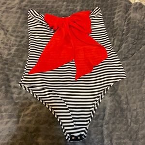 Strapless bodysuit. Great condition!